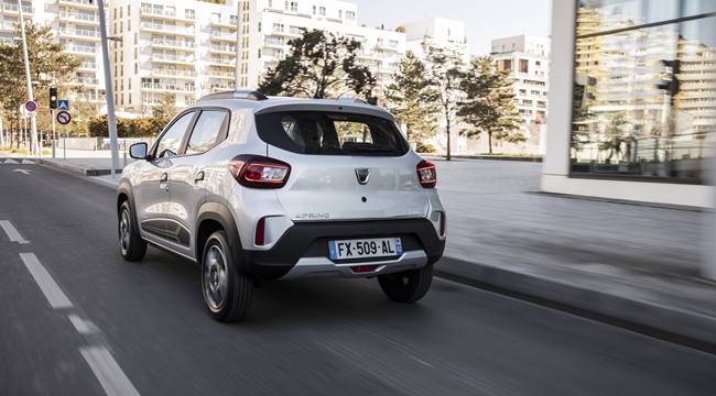 En ekonomik ELEKTRİKLİ yollara çıkıyor - DACIA!