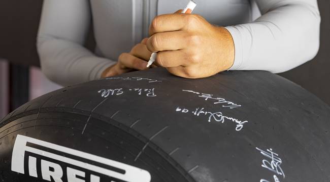 Luna Rossa Takımının imzaladığı bir Pirelli Formula 1 Lastiği Yardım amacıyla açık artırmaya çıkarıldı