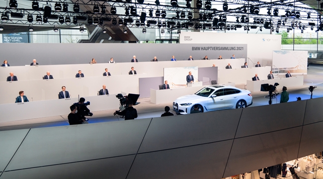 BMW - 2030 Yılına Kadar Küresel Satışların En Az Yüzde 50'si Tamamen Elektrikli!