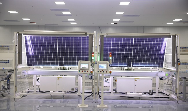 Kalyon Güneş Teknolojileri Fabrikası 1 yılda 1 milyon panel üretti !