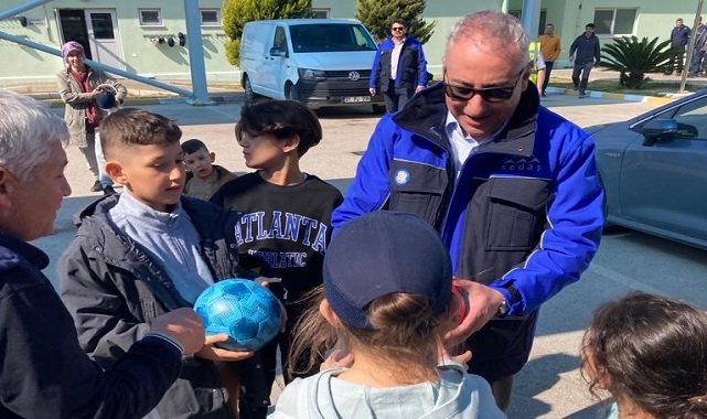 Sakarya Elektrik Dağıtım - Deprem bölgesinde yaraları sarıyor!