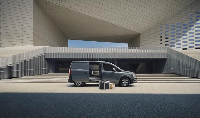Yeni Renault Kangoo ELEKTRİKLİ - Türkiye’de satışa sunuluyor!