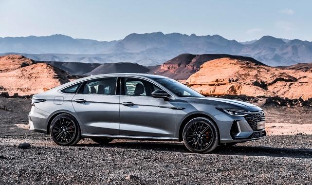 Chery ARRIZO 8 - İş Dünyasının Liderleri İçin Mobil Bir Yaşam Alanı Sunuyor!