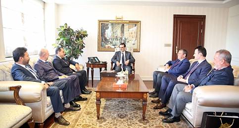 PETFORM Yönetimi'nden Enerji Bakanı Dönmez'e Hayırlı olsun ziyareti