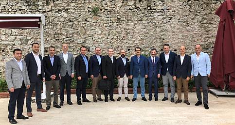 ETD Yönetimi Bakan Dönmez'le buluştu