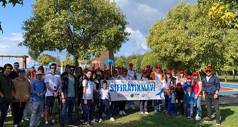 TÜPRAŞ gönüllüleri Kıyı Temizleme Etkinliği'nde!