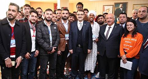 Enerji Bakanı Dönmez:  'Enerji politikalarımızı ve Doğu Akdeniz'i konuştuk'