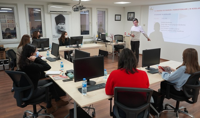 Tezmaksan’dan sanayiye adım atmak isteyen kadınlara ücretsiz eğitim!