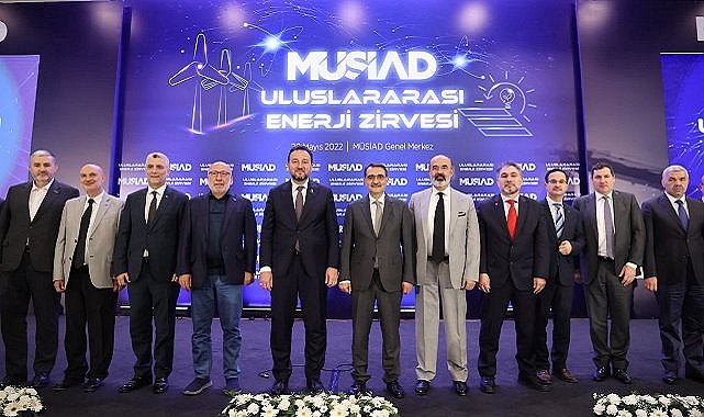 Enerji Bakanı Dönmez - MÜSİAD Uluslararası Enerji Zirvesi&#039;nde iş insanlarımızla bir araya geldik!