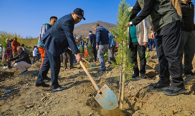 Akkuyu Nükleer Çalışanları - &quot;Geleceğe Nefes&quot; Etkinliği Kapsamında Fidan Dikti!