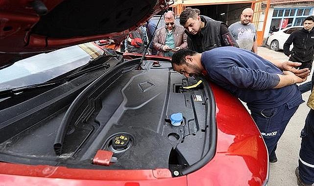 Ustalar elektrikli otomobil Togg'u inceledi!