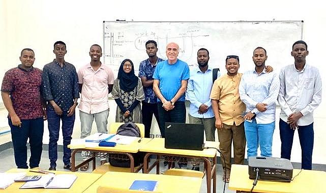 İTÜ Petrol ve Doğal Gaz Mühendisliği&#039;nden Prof. Satman - &#039;&#039;Renewable Enerji dersi öğrencileriyle beraberiz&quot;