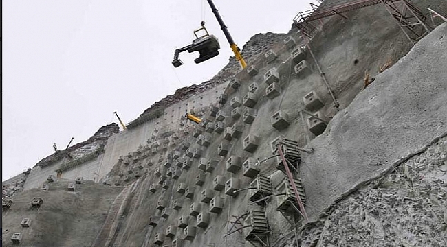 Baraj manzaralı Yeni Yusufeli