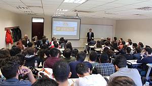 Beton Yollar Semineri'ne yaklaşık 200 kişi katıldı