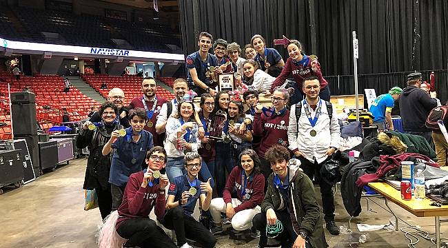 Darüşşafaka’nın robotu ABD’yi turluyor