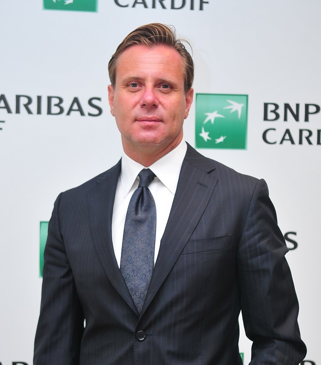 Müşterilerine Yapay Zeka ile hizmet veriyor