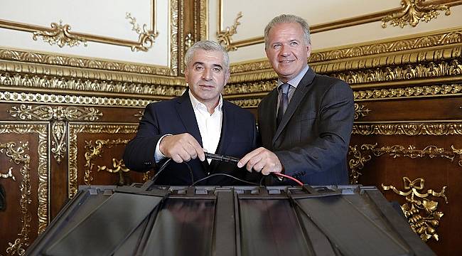 Solar Kiremitle çatılarda yüzde 25 daha fazla elektrik üretilecek