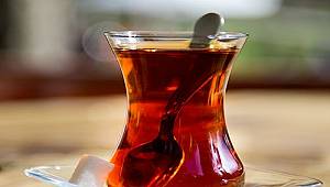 100 bardak çay içerken en az 40 bardağı çöpe döküyoruz