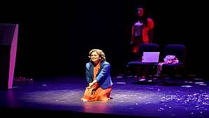 Zorlu Enerji Tiyatro Kulübü'ne anlamlı ödül