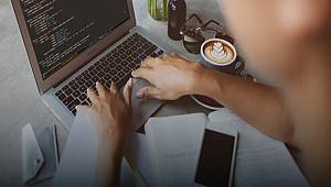 2 yılda 1,4 milyon yazılımcı iş dünyasına katılacak