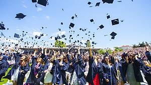 Boğaziçi Üniversitesi 151.inci mezunlarını verdi