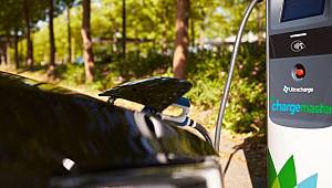 BP, en büyük elektrikli araç şarj ağını satın aldı