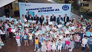Karnesini getiren her öğrenciye bedava kitap verecek