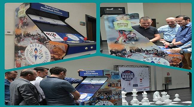 AGDAŞ Gaz 1 TL&#039;ye çalışanları eğlendirip bağış yaptırıyor