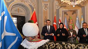 Enerji Bakanı Dönmez Ertuğrul Gazi Türbesini ziyaret etti