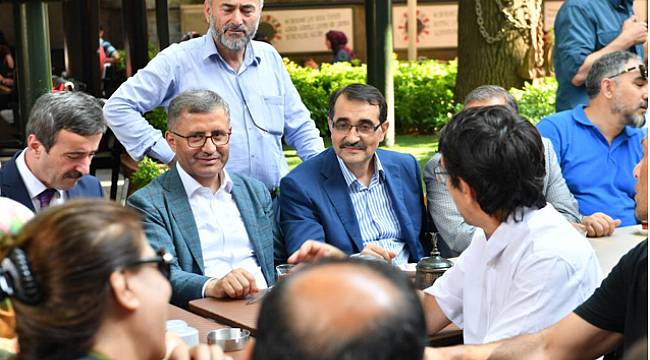 Enerji Bakanı Dönmez İsyanbul&#039;daydı