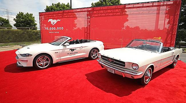 10 milyonuncu Ford Mustang banttan indi