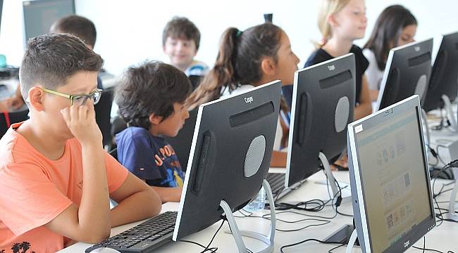 Çocuklar geleceği değiştirmeye hazırlanıyor