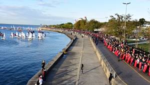 10 Kasım: Kadıköy Gazi Mustafa Kemal Atatürk için elele