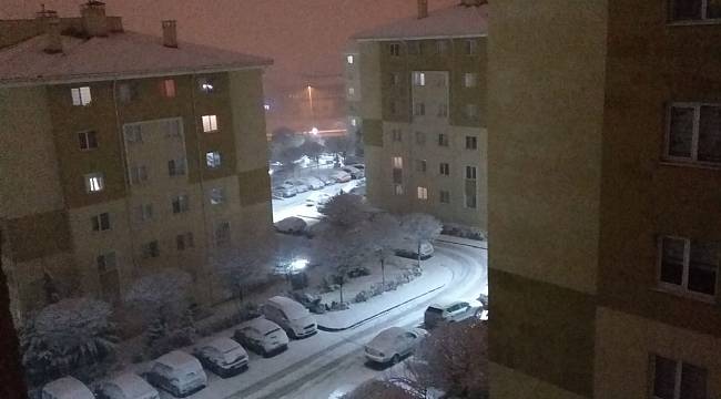 Ankara&#039;da yoğun kar yağışı