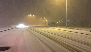 Ankara'da şiddetli kar yağışı başladı