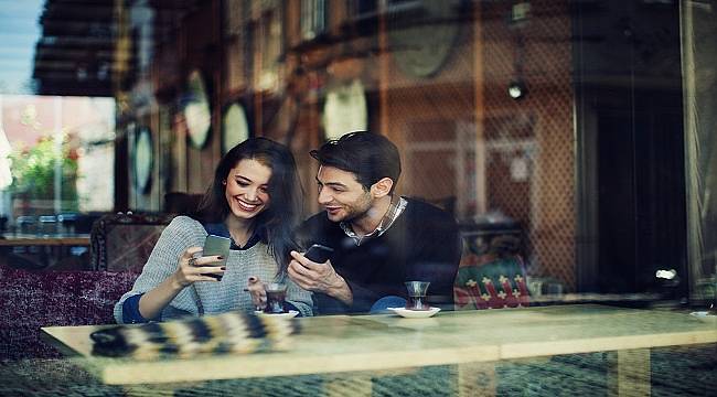 ‘Beden dili’ ilk buluşmada duygularınızı ele veriyor