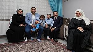 Enerji Bakanı Dönmez MADENCİ Aile ve MADENCİLERİN misafiri oldu