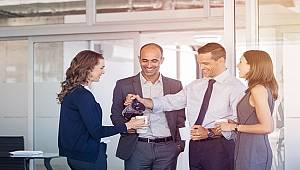 Küçükler 2.500 TL, Büyükler 300.000 TL harcıyor