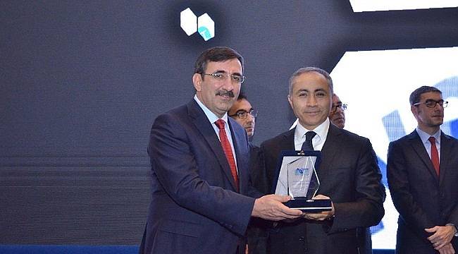 Limak Enerji Dijital Dönüşüm Ödülü aldı: TÜSİAD&#039;dan