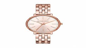 Pembe altın ve kristalin buluşması