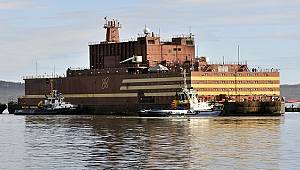 Rosatom ilk yüzer nükleer santralinin birinci reaktörünü hizmete aldı