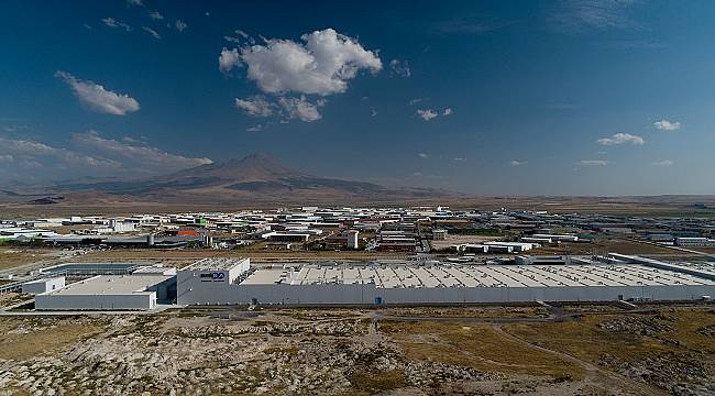 Sektörde ilk akıllı fabrikayı kurdu: 27 SAATLİK İŞ ROBOTLA 1 SAATE İNDİ