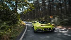 Aston Martin RENKLENDİ: Fiyatı  350 bin - 425 bin Euro arası