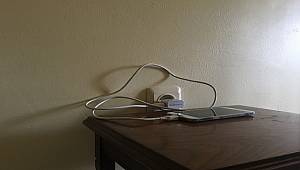 Cep Telefonu: 30 kilowatsaat elektrik tüketiyor