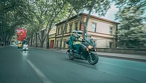 İSTANBUL'DA: 200 bin kişiyi ilk defa motosikletle tanıştırdı