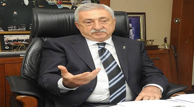 Tesk: Dolar Düşüyor Akaryakıt Yerinde Sayıyor