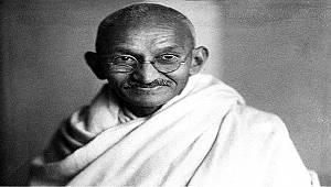 Tolstoy ve Gandhi: Zorbalığa karşı iyilikten ayrılmayın