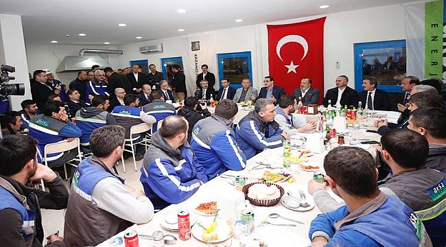 Yerli kömürden elektrik üreten santrali ziyaret etti