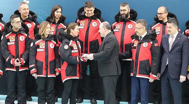 3. Antarktika Bilim Seferi Ekibi yola çıktı