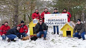 Geri dönüşümlü malzemelerle hazırladı